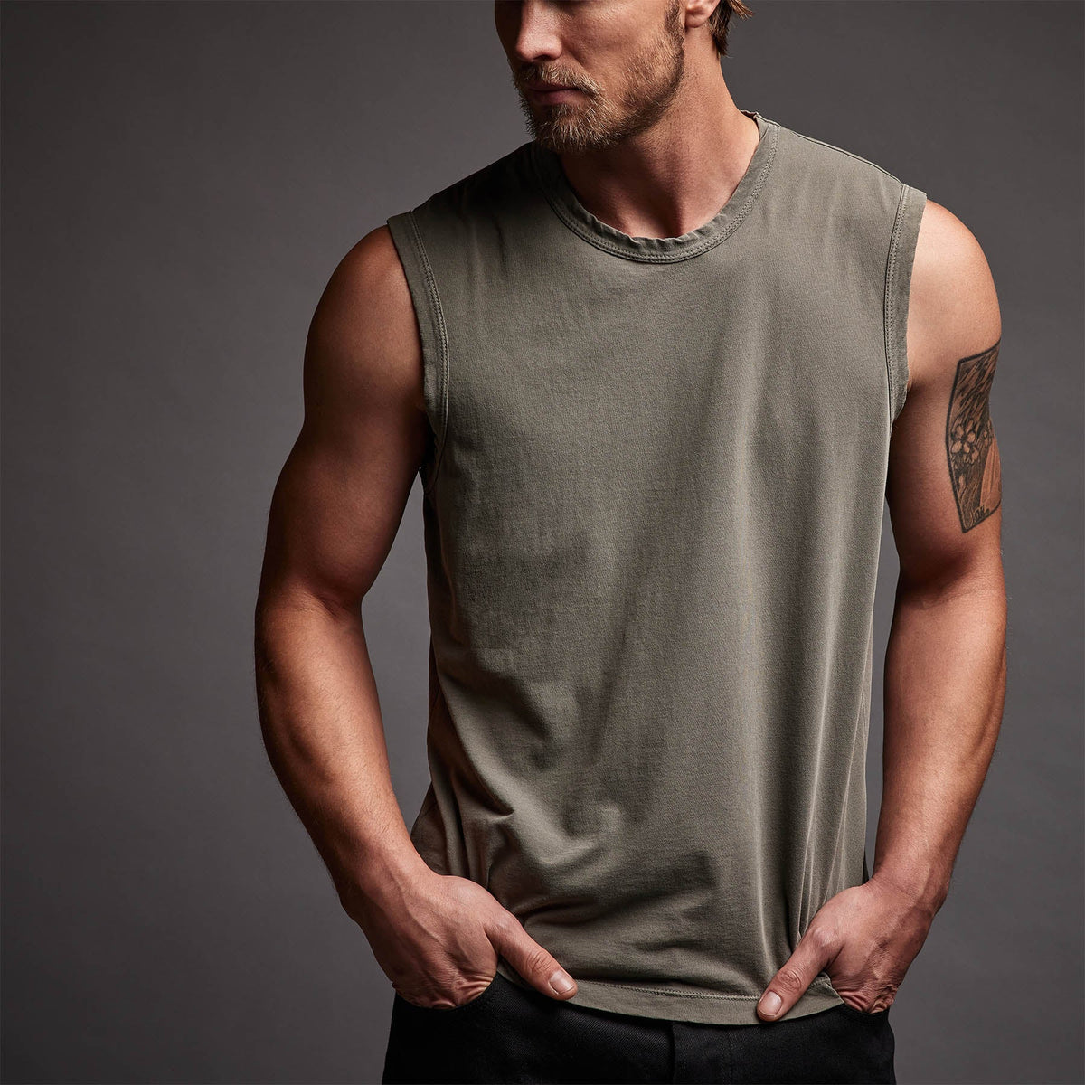 LA Muscle Tank in Palm Pigment | James Perse Los Angeles