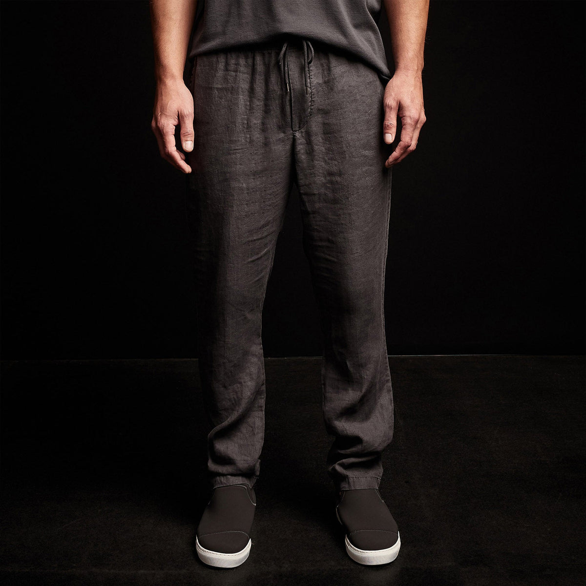 Lightweight Linen Pant in Magma Pigment | James Perse Los Angeles