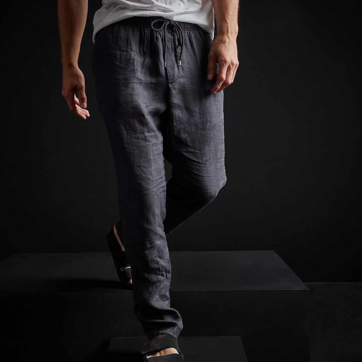 Lightweight Linen Pant - Titan Pigment | James Perse Los Angeles