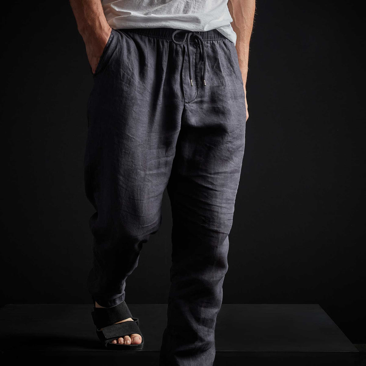 Lightweight Linen Pant - Titan Pigment | James Perse Los Angeles