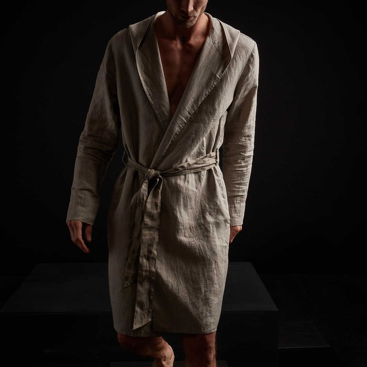 Linen Hooded Robe in Fume Pigment | James Perse Los Angeles