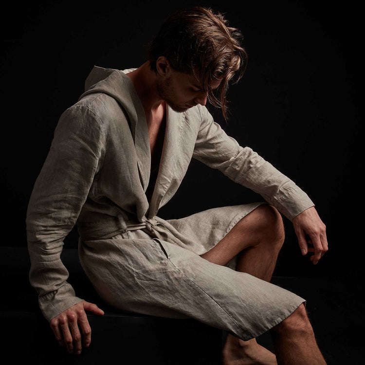 Linen Hooded Robe in Fume Pigment | James Perse Los Angeles