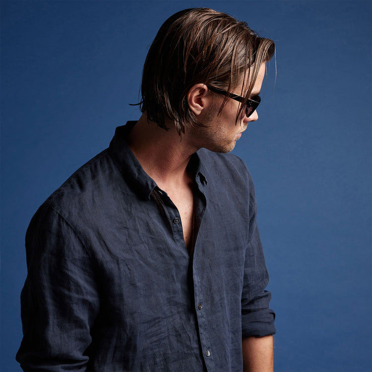Classic Linen Shirt in Blue Oil | James Perse Los Angeles