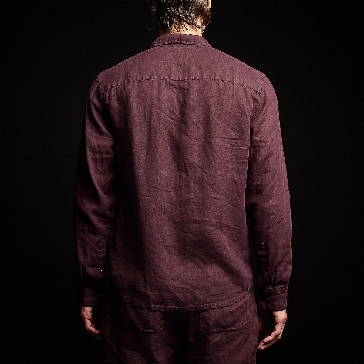 Classic Linen Shirt in Eggplant | James Perse Los Angeles