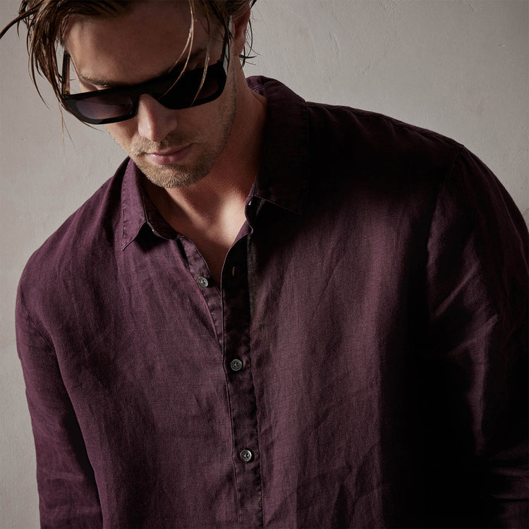 Classic Linen Shirt in Eggplant | James Perse Los Angeles