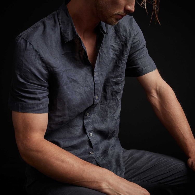Garment Dyed Short Sleeve Linen Shirt - Titan Pigment | James Perse Los Angeles