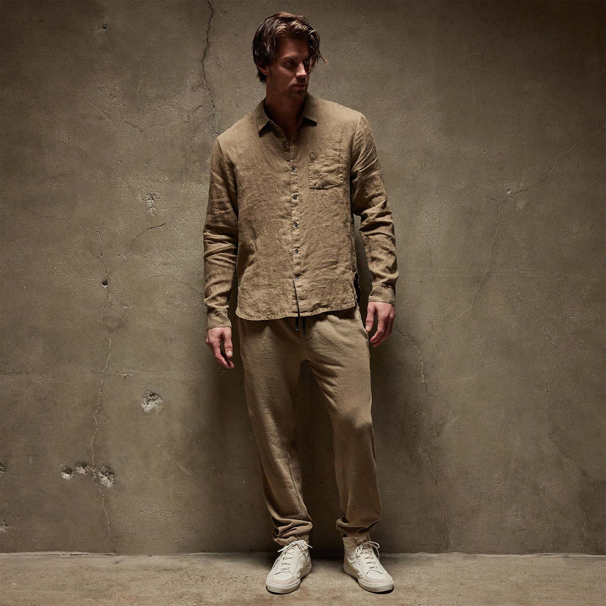 Revised Linen Shirt in Cashew Pigment | James Perse Los Angeles