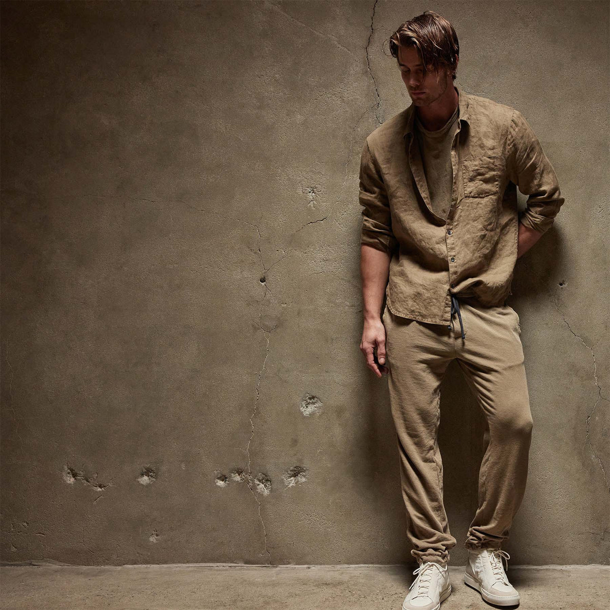 Revised Linen Shirt in Cashew Pigment | James Perse Los Angeles