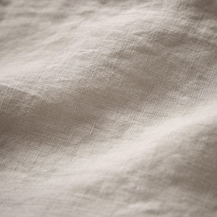 Lightweight Linen Shirt in Salt Pigment | James Perse Los Angeles