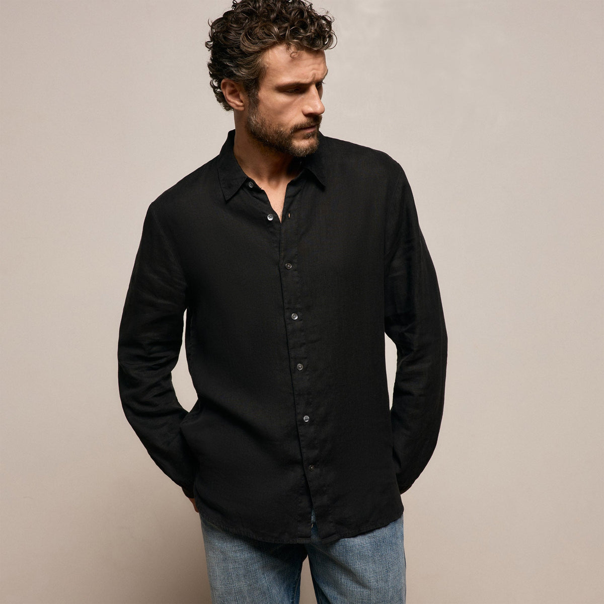 Lightweight Linen Shirt in Black | James Perse Los Angeles