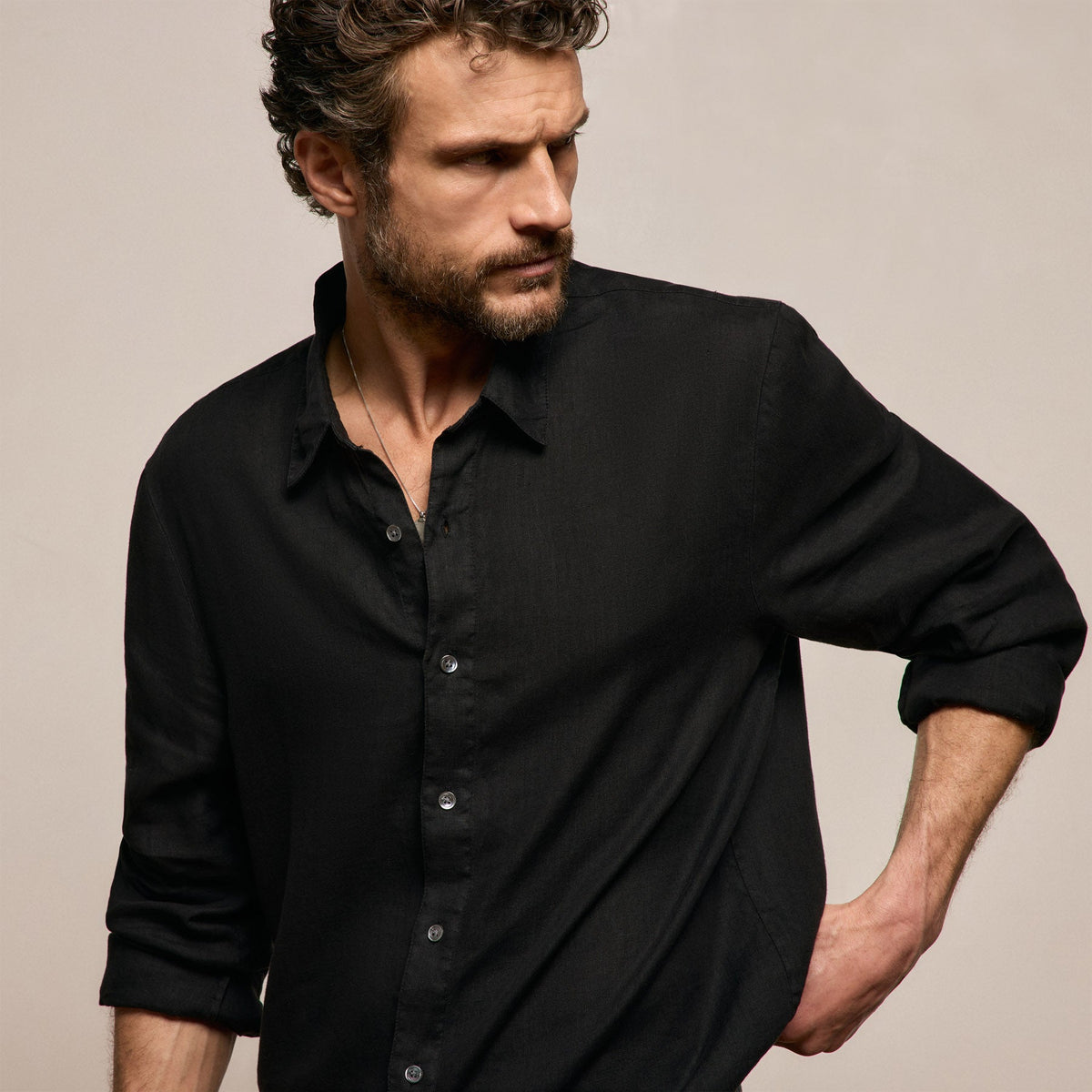 Lightweight Linen Shirt in Black | James Perse Los Angeles