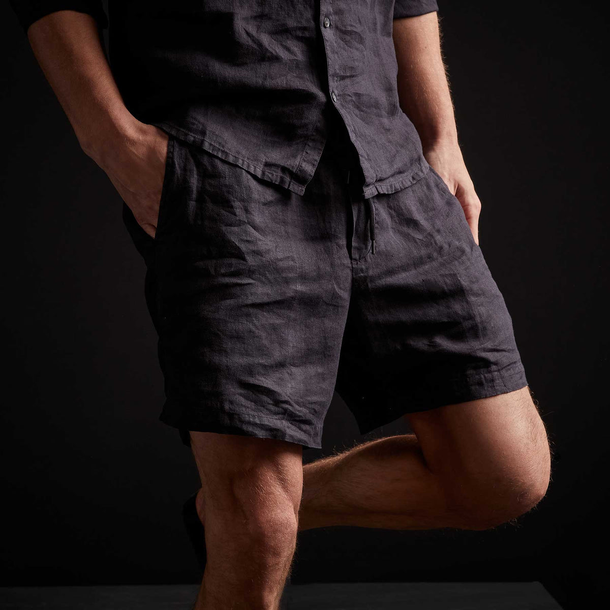 Lightweight Linen Short - French Navy Pigment | James Perse Los Angeles