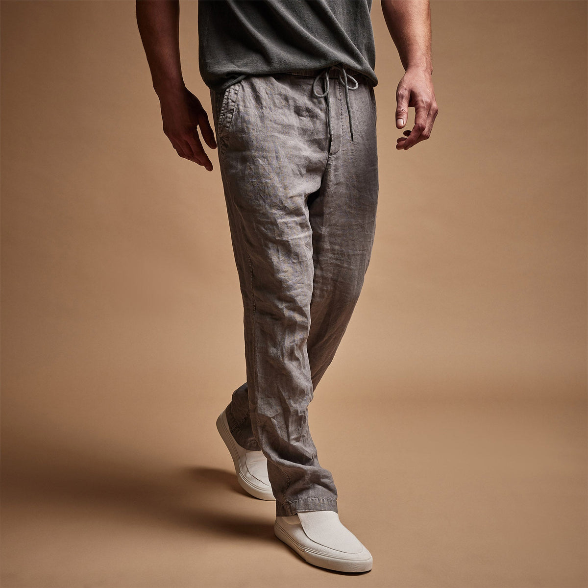 Relaxed Linen Pant in Silver Grey Pigment | James Perse Los Angeles