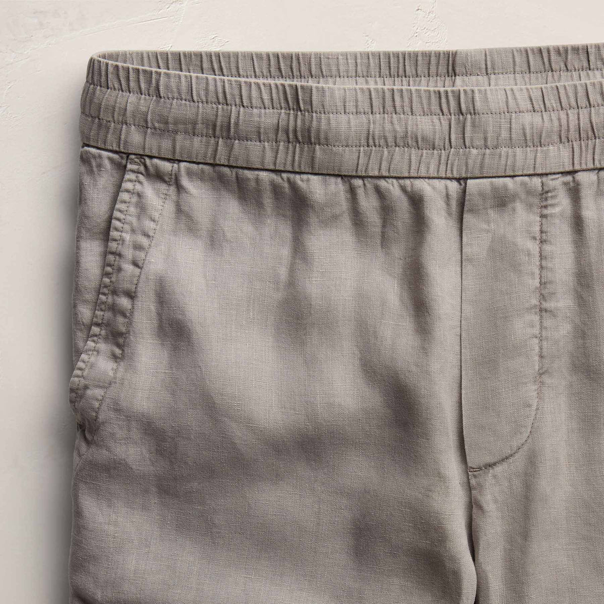Lightweight Linen Pant in Fog Pigment | James Perse Los Angeles