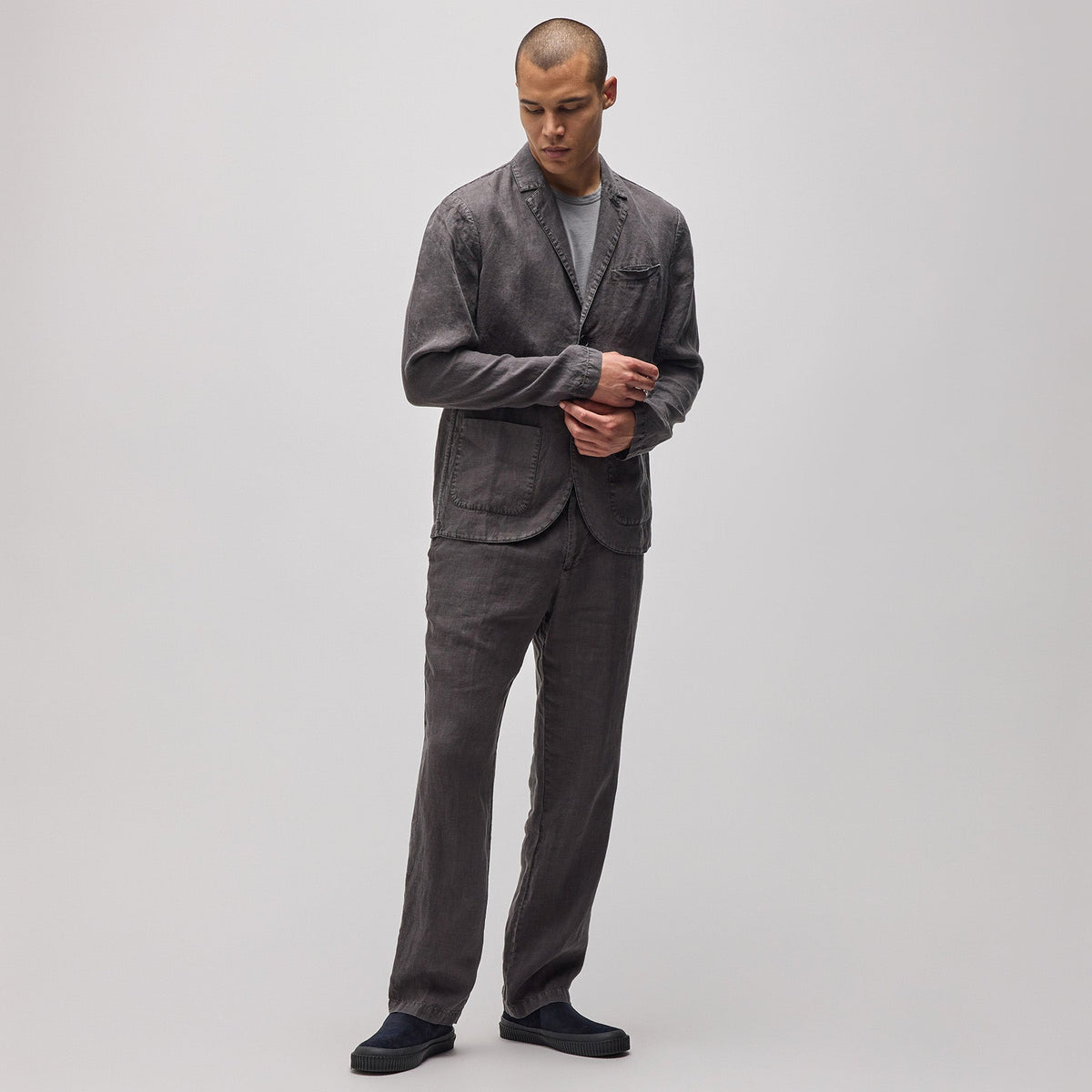 Garment Dyed Linen Blazer in Magma Pigment | James Perse Los Angeles