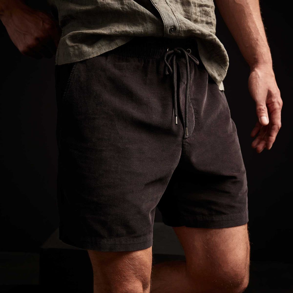 Ultra Fine Cord Short In Black | James Perse Los Angeles