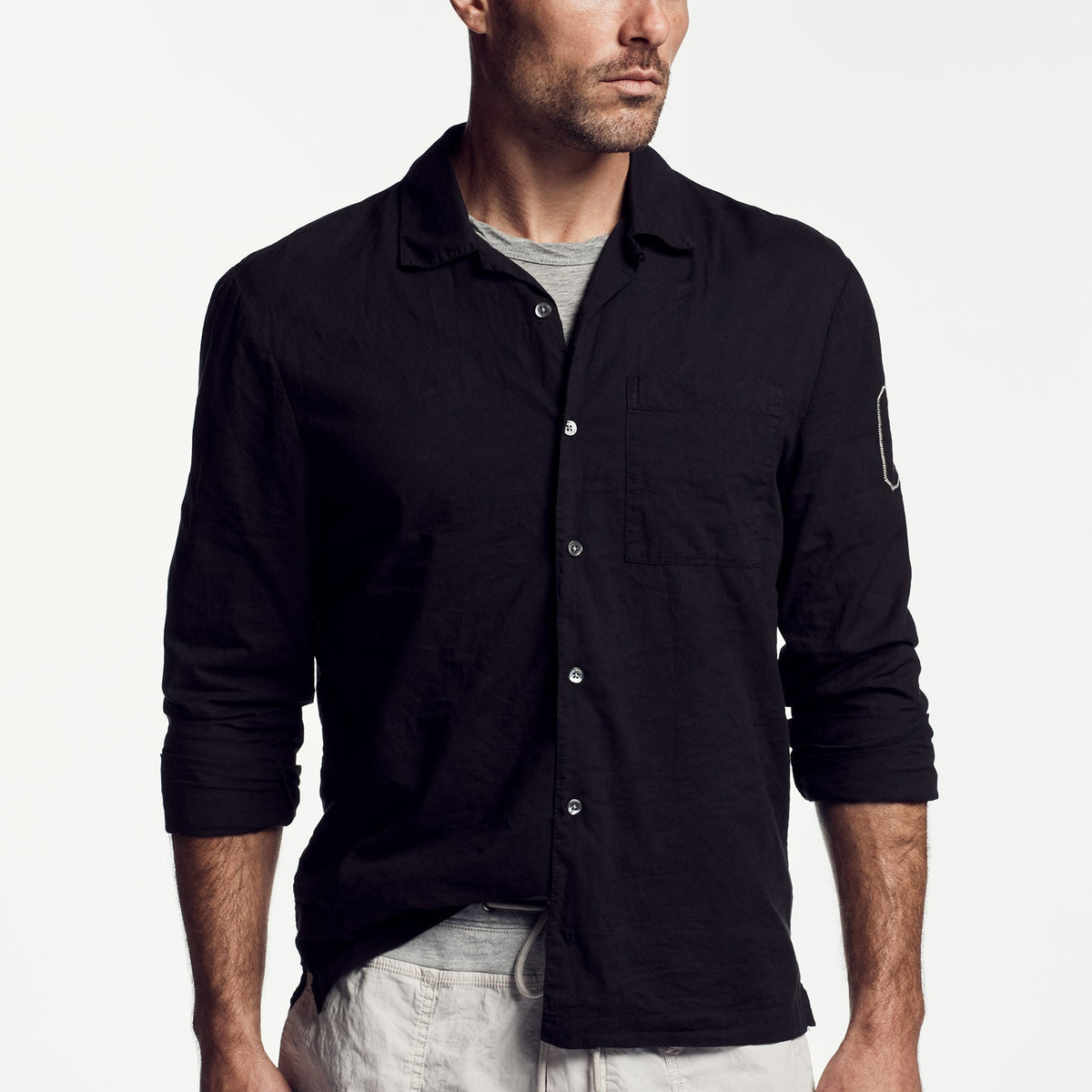 Cotton Lawn Utility Shirt in Black | James Perse Los Angeles