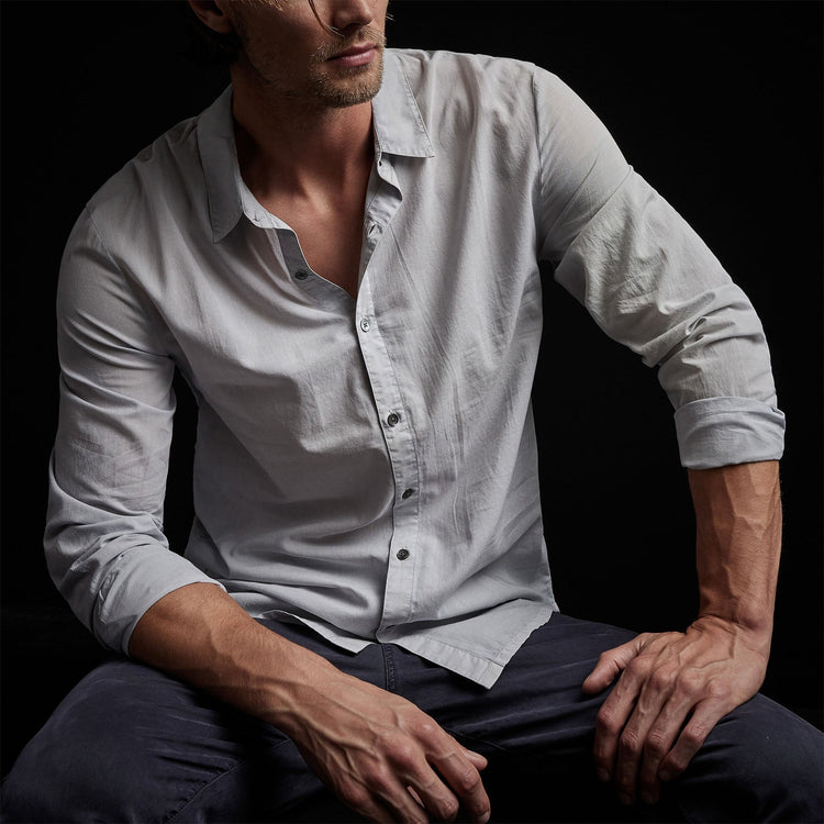 Standard Shirt in Blue Fog Pigment | James Perse Los Angeles