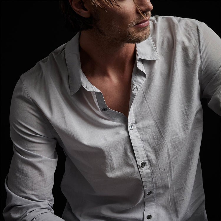 Standard Shirt in Blue Fog Pigment | James Perse Los Angeles