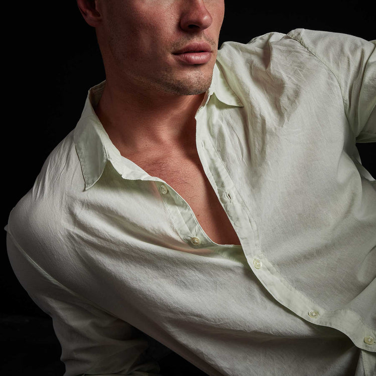 Standard Shirt in Celery Pigment | James Perse Los Angeles