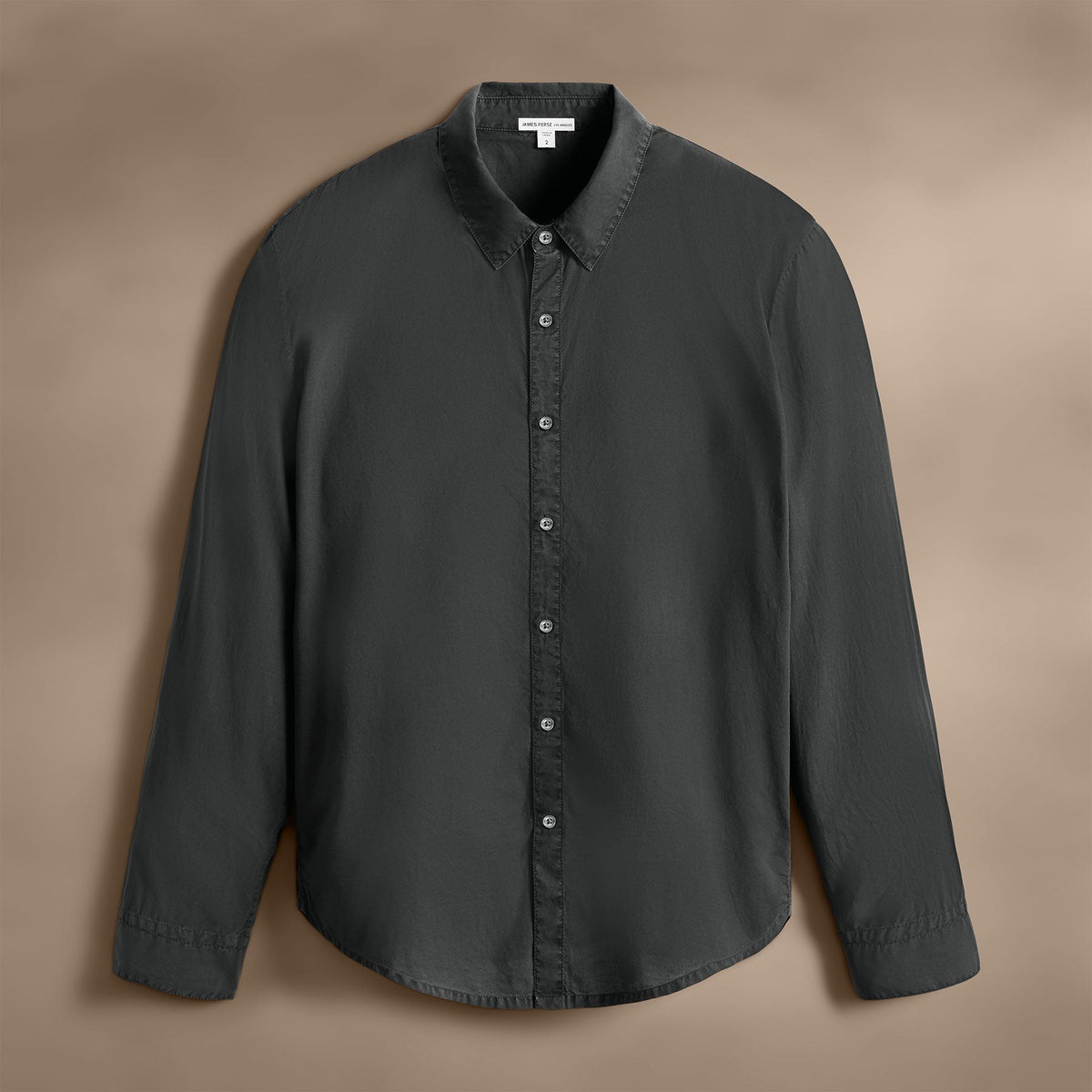 Standard Shirt in Carbon Pigment | James Perse Los Angeles