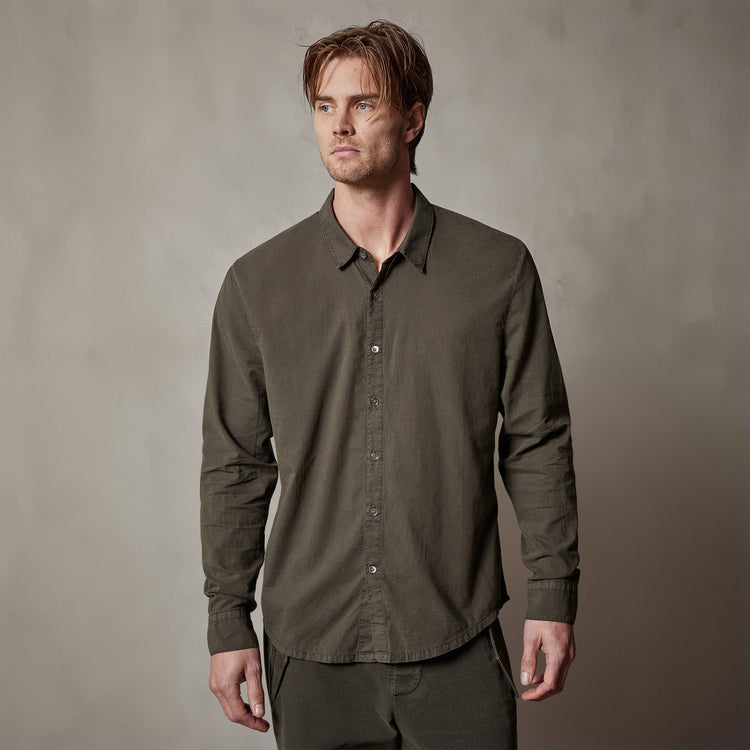 Standard Shirt in Dark Olive Pigment | James Perse Los Angeles
