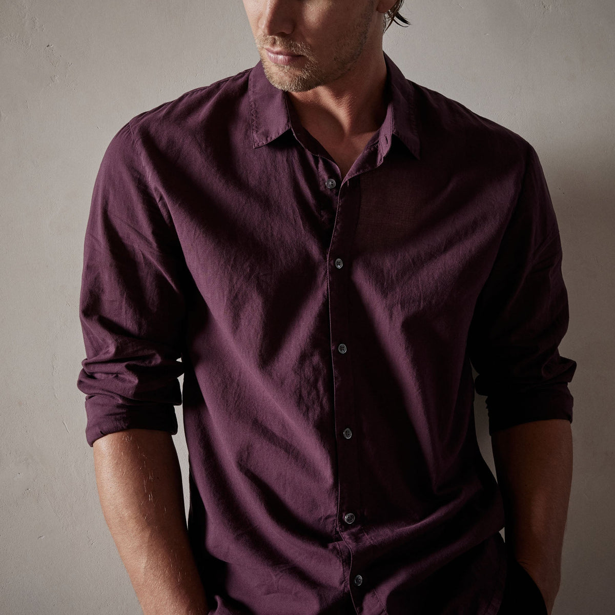 Standard Shirt in Eggplant | James Perse Los Angeles