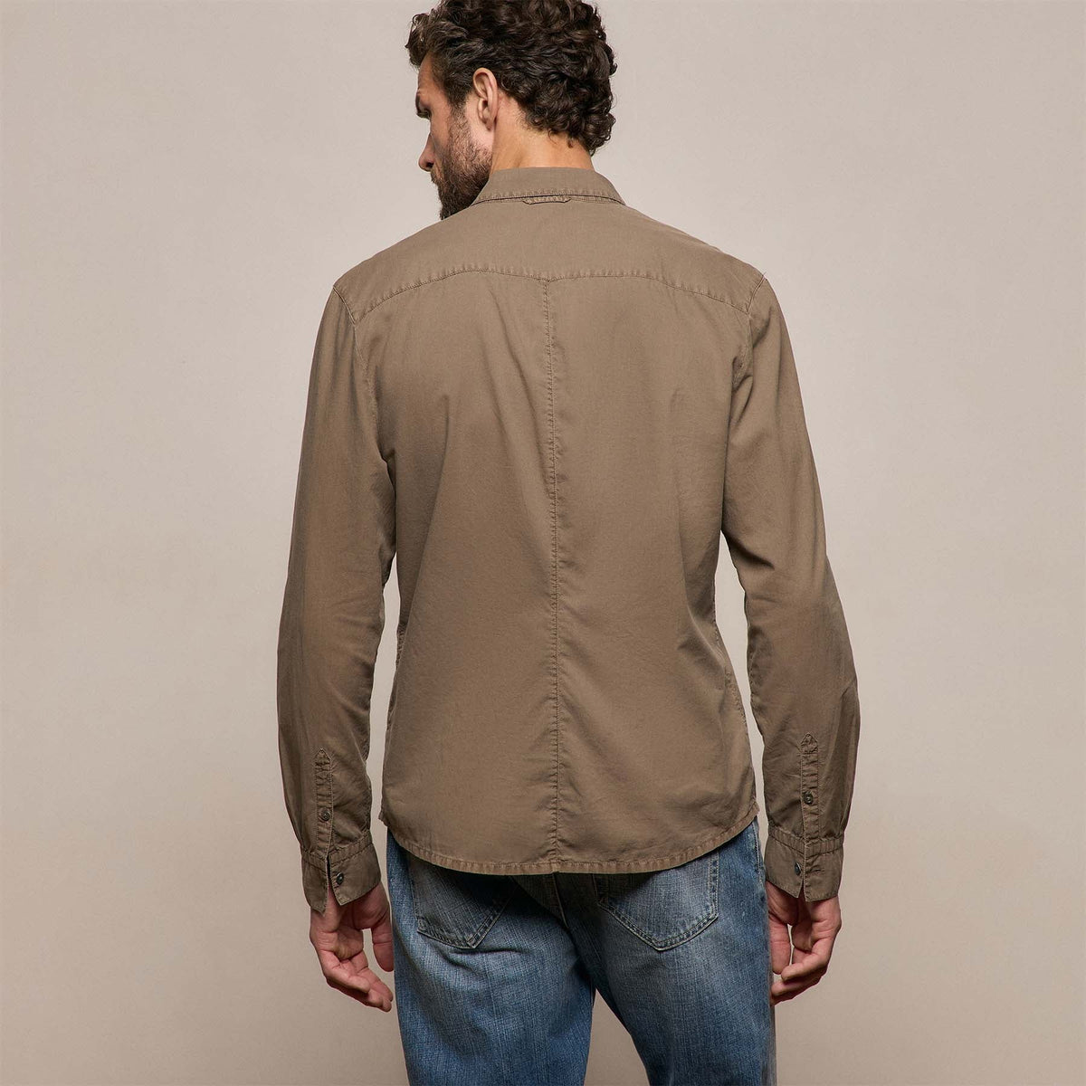 Standard Shirt in Light Olive Pigment | James Perse Los Angeles