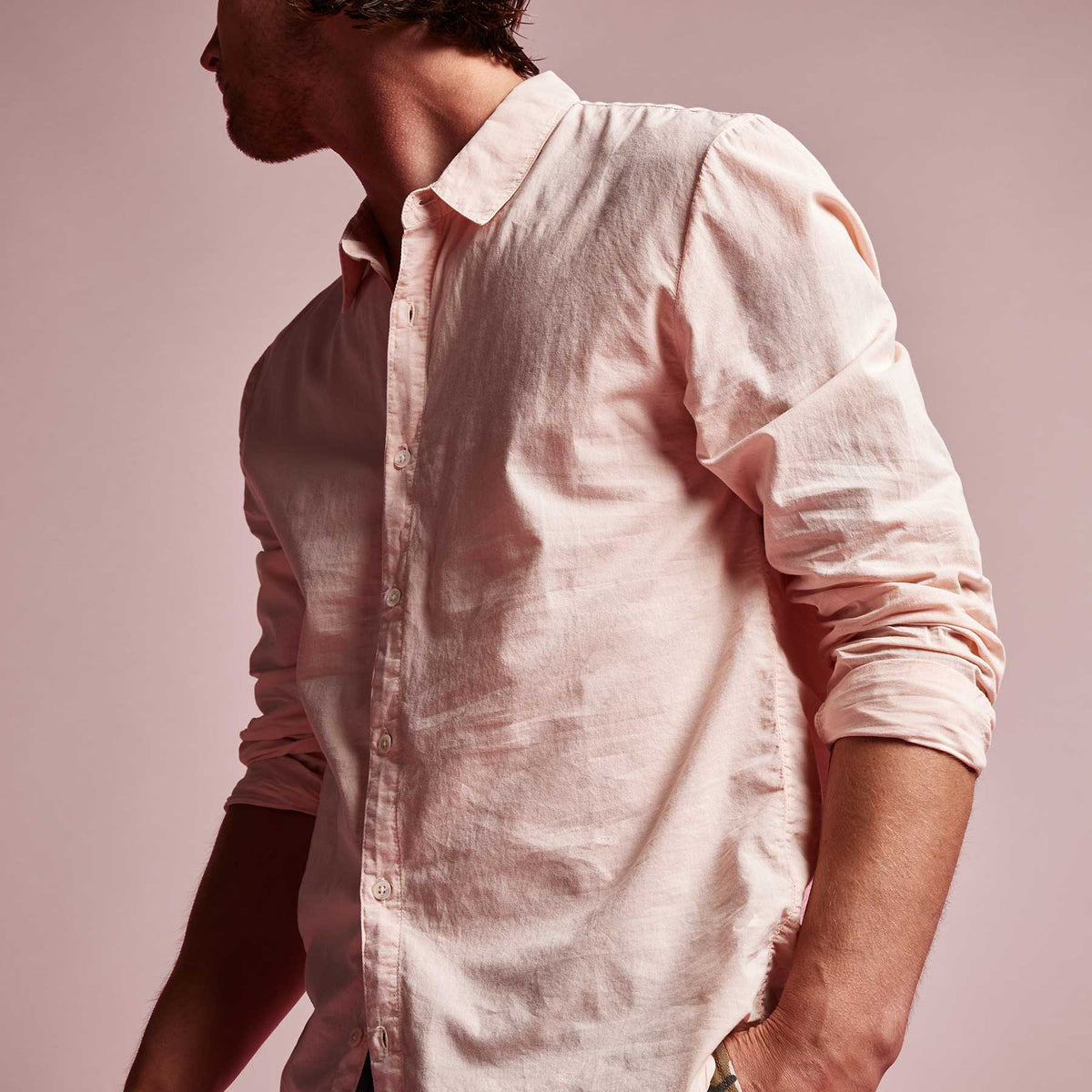 Standard Shirt in Nougat Pigment | James Perse Los Angeles