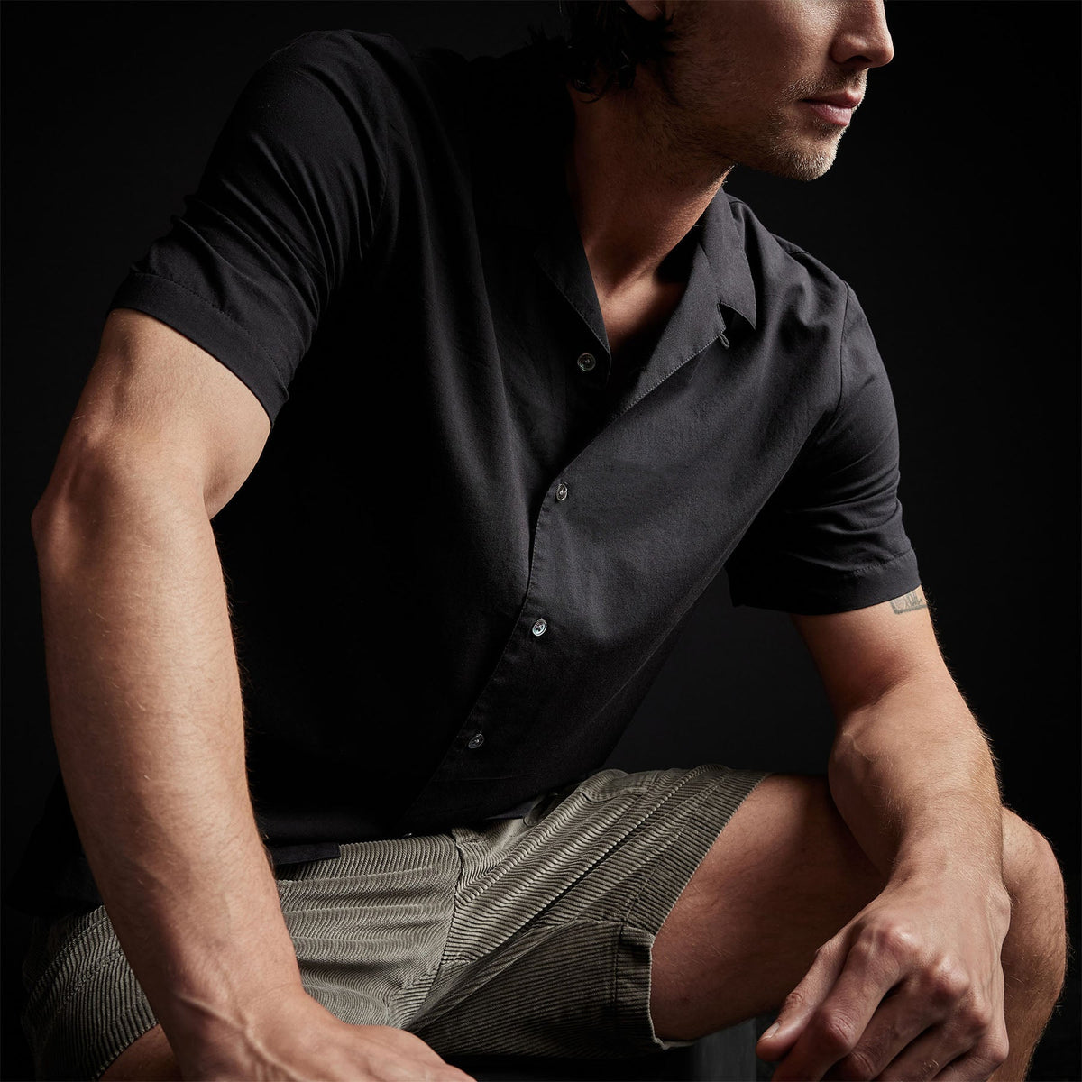 Double Layer Short Sleeve Shirt in Black/Silt | James Perse Los Angeles