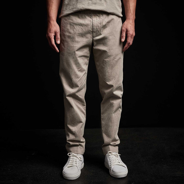 Cotton Linen Cuffed Trouser in Silt Pigment | James Perse Los Angeles 