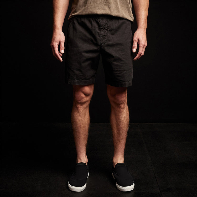 Cotton Linen Tailored Short in Black | James Perse Los Angeles