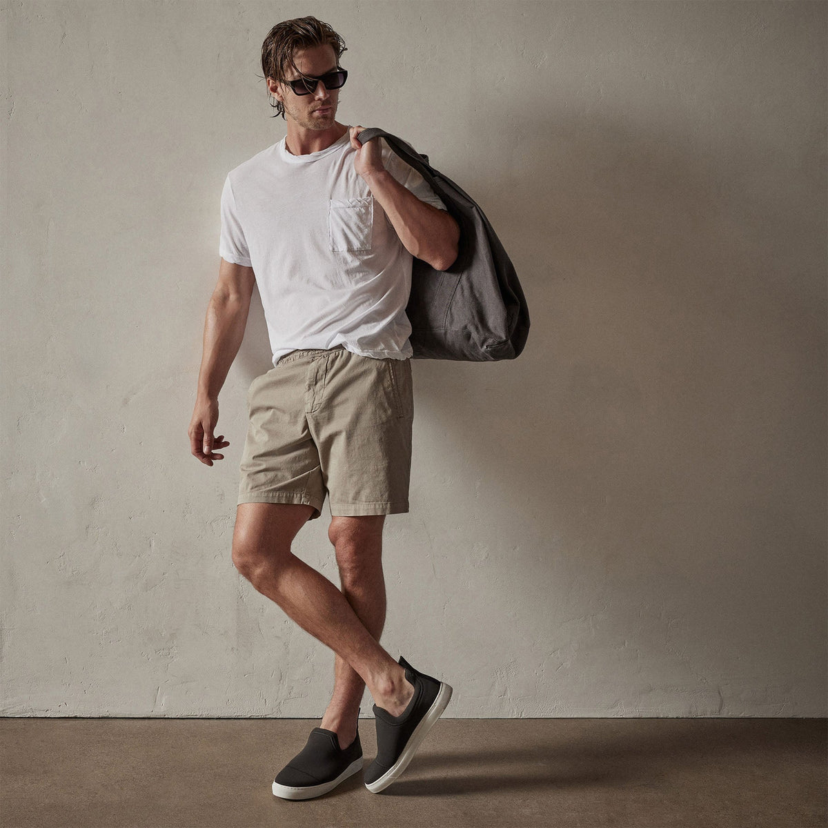 Cotton Linen Tailored Short in Silt Pigment | James Perse Los Angeles