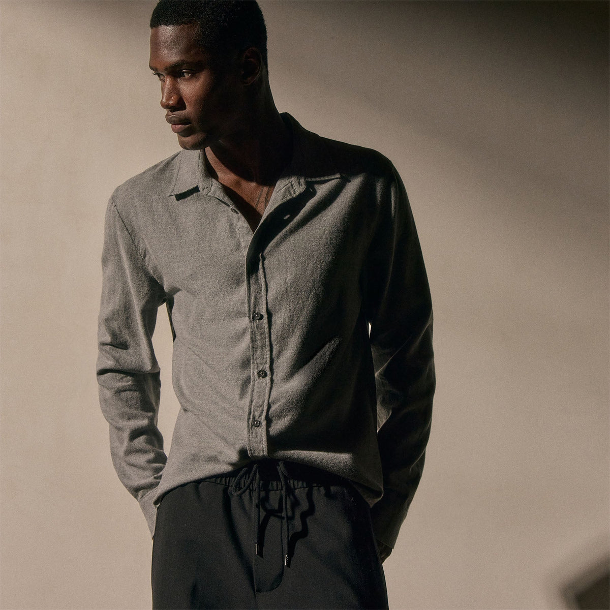 Cotton Flannel Shirting in Heather Grey | James Perse Los Angeles