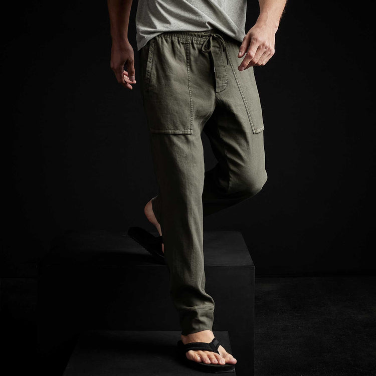 Patch Pocket Utility Pant in Alligator Pigment | James Perse Los Angeles
