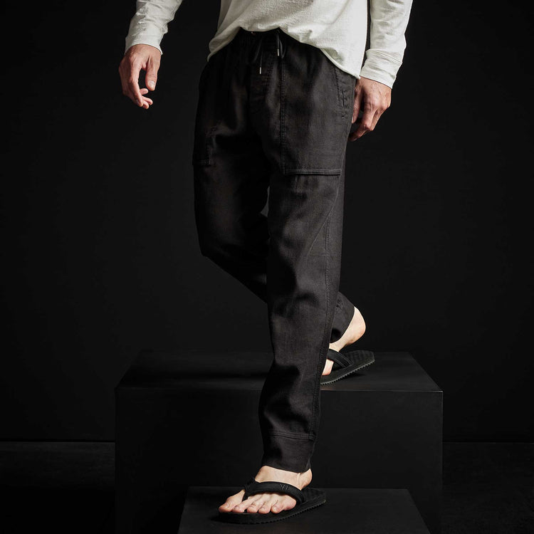 Patch Pocket Utility Pant in Black | James Perse Los Angeles