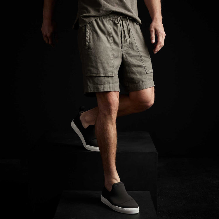 Patch Pocket Short in River Rock Pigment | James Perse Los Angeles