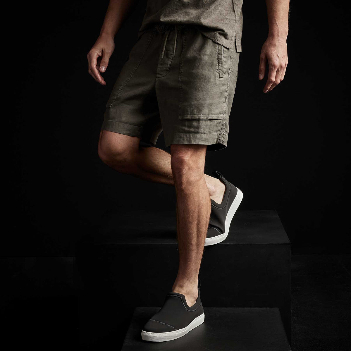 Patch Pocket Short in River Rock Pigment | James Perse Los Angeles