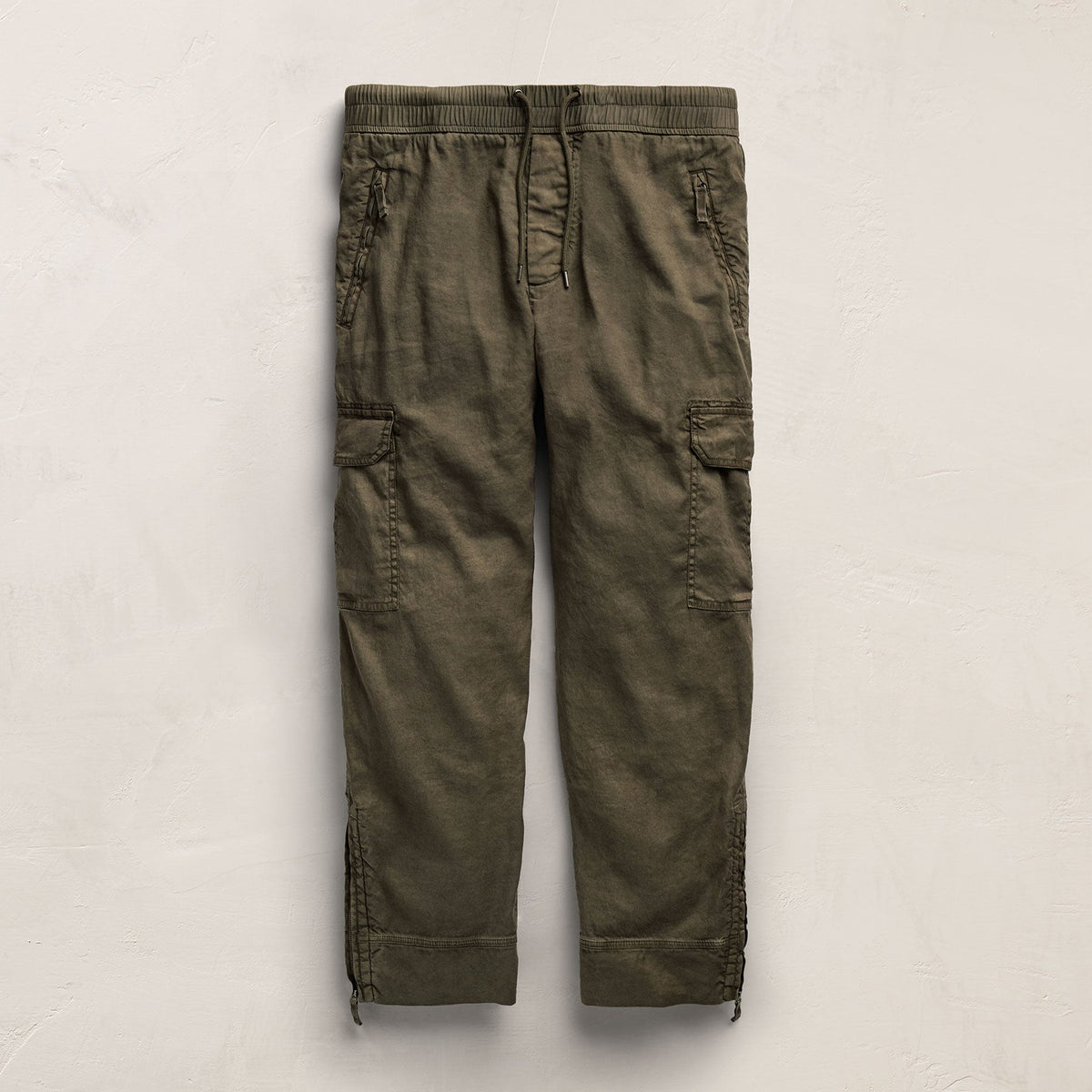 Ln Cotton Strch Micro Canvas Pant in Army Green Pigment | James Perse Los Angeles