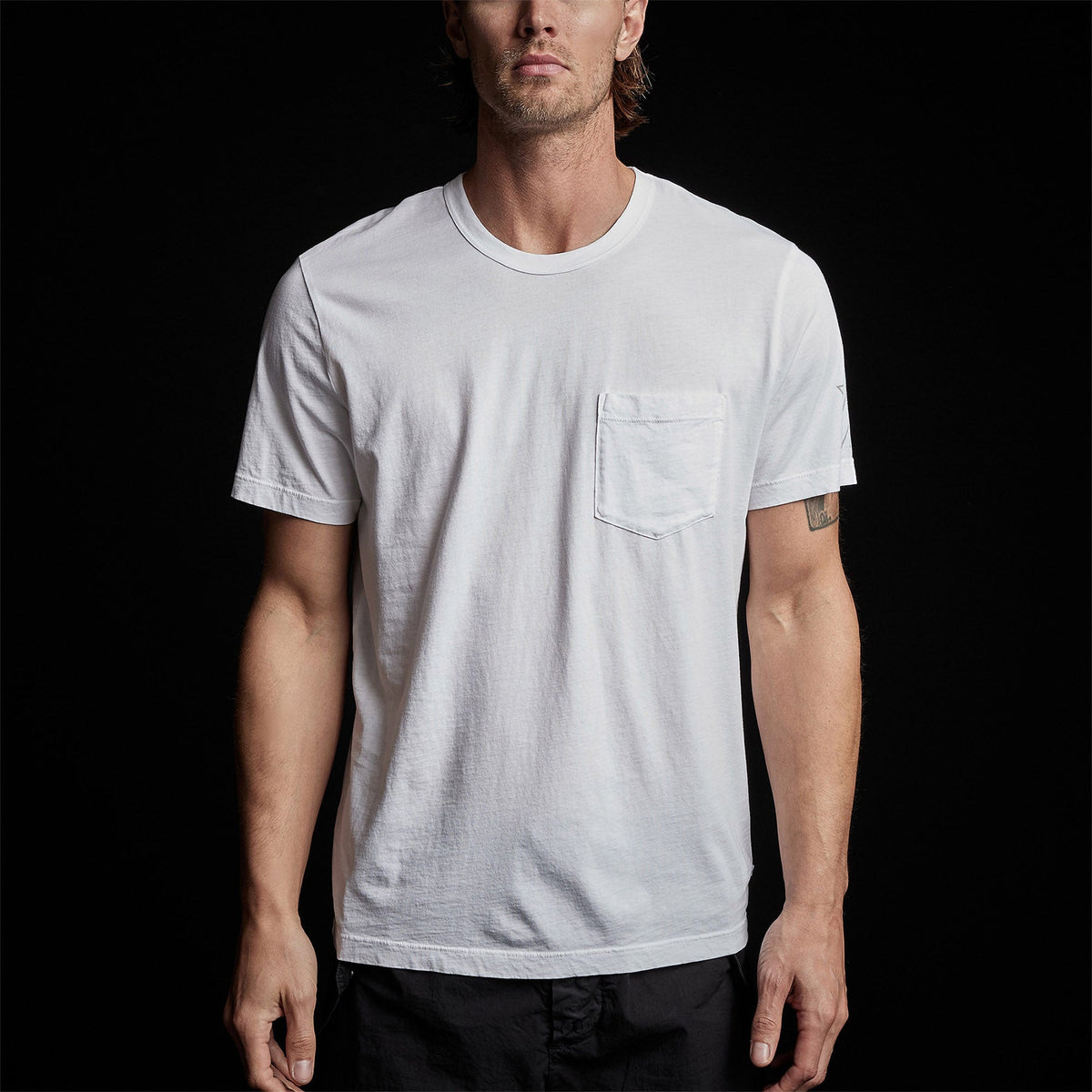 Short Sleeve Pocket Tee in White | James Perse Los Angeles