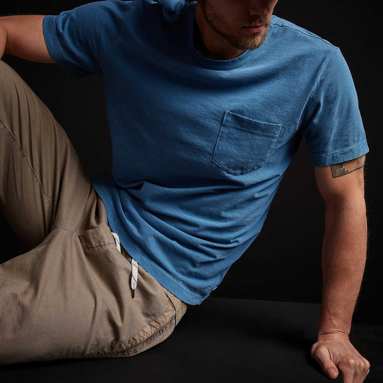 Lightweight Jersey Pocket Tee in Bolt Pigment | James Perse Los Angeles