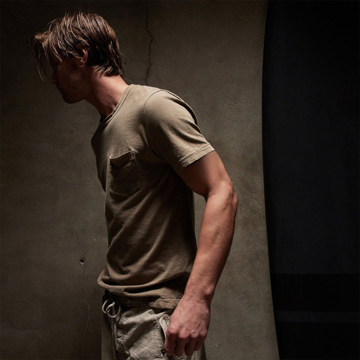 Lightweight Jersey Pocket Tee in Cashew Pigment | James Perse Los Angeles
