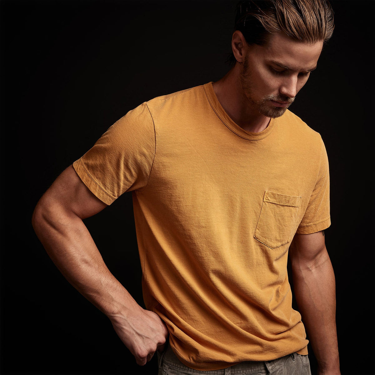 Lightweight Jersey Pocket Tee in Comet Pigment | James Perse Los Angeles