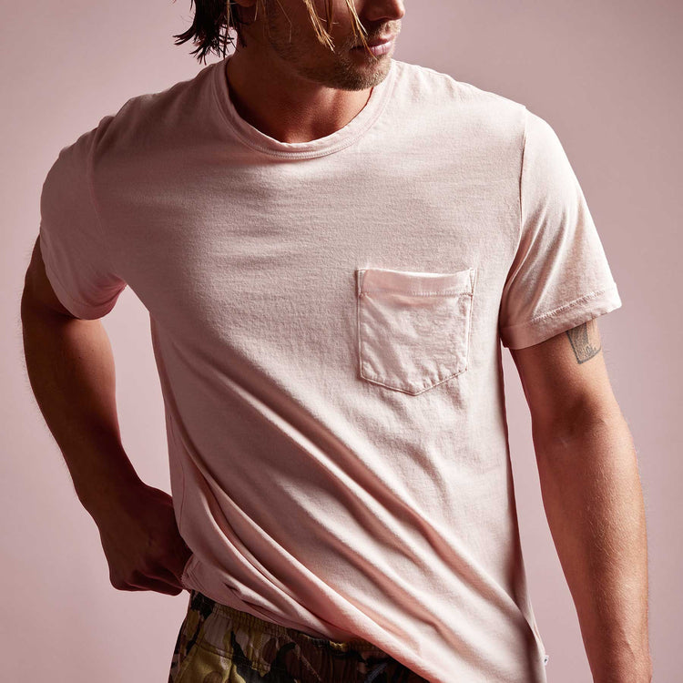 Lightweight Jersey Pocket Tee in Nougat Pigment | James Perse Los Angeles