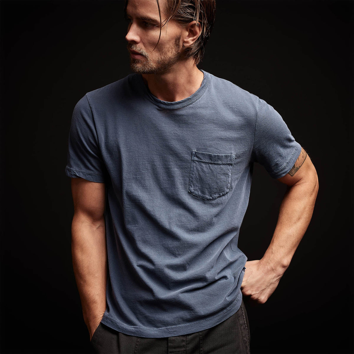 Lightweight Jersey Pocket Tee in Sea Captain Pigment | James Perse Los Angeles