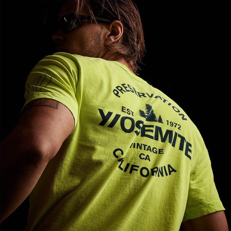 Y/OSEMITE Short Sleeve Crew Neck in Bright Neon/Navy | James Perse Los Angeles