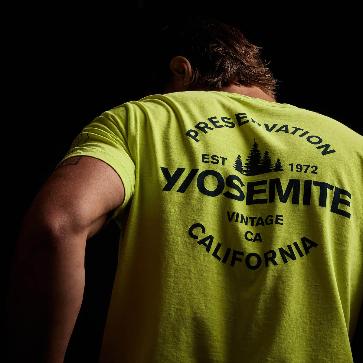 Y/OSEMITE Short Sleeve Crew Neck in Bright Neon/Navy | James Perse Los Angeles