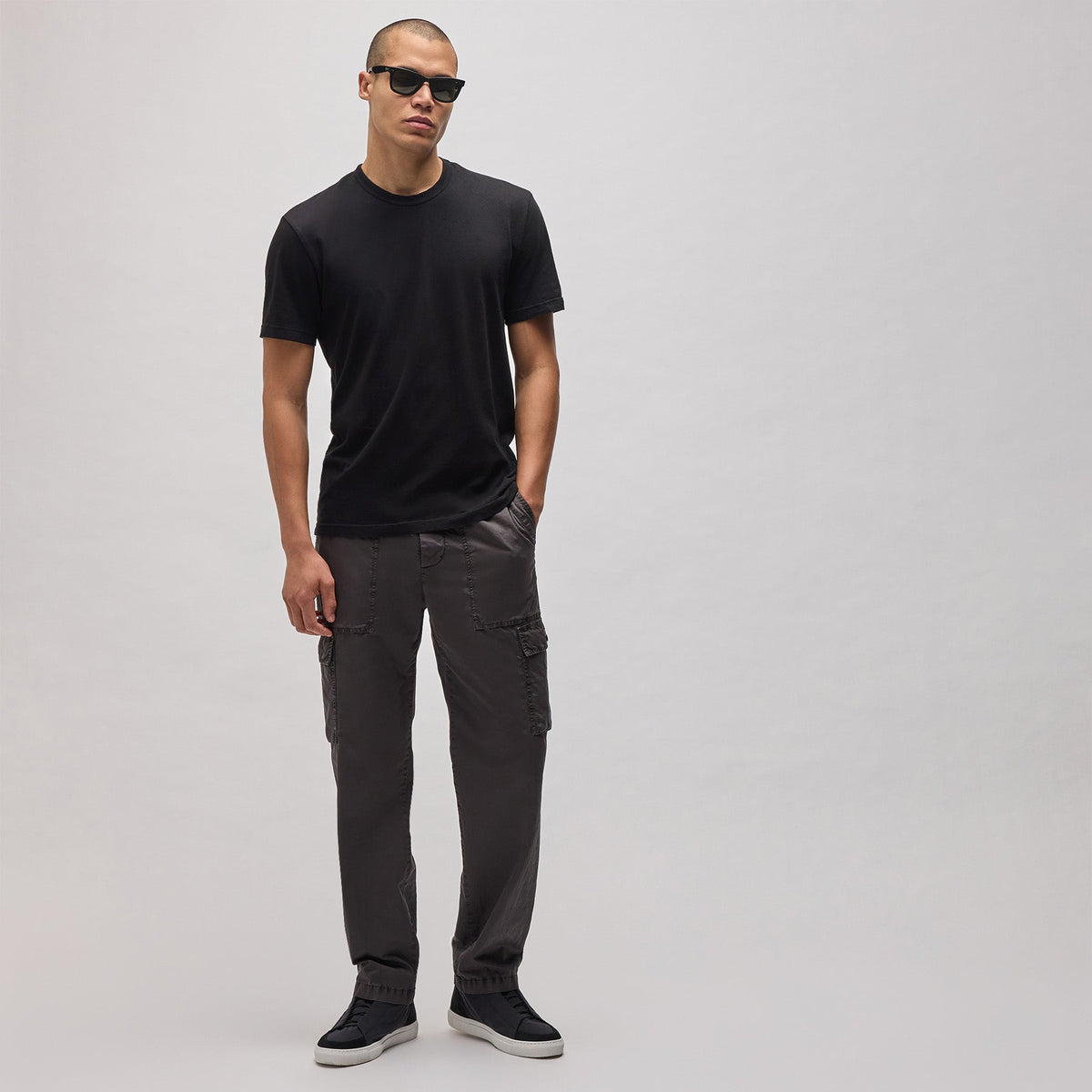 Short Sleeve Crew Palm Graphic in Black/Grey | James Perse Los Angeles