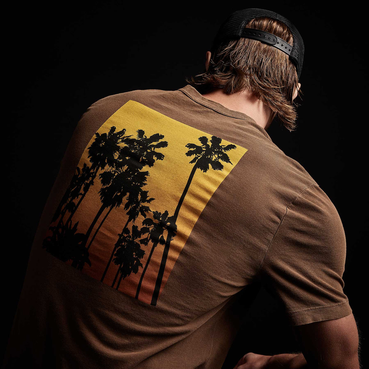 Short Sleeve Crew Palm Graphics in Gingerbread Pigment | James Perse Los Angeles 