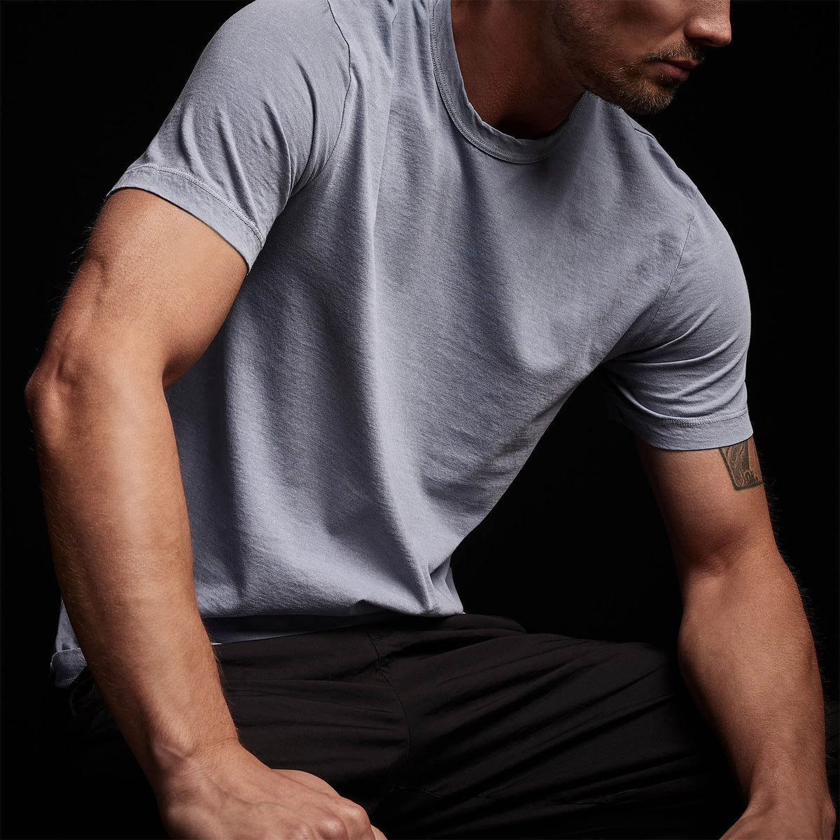 Short Sleeve Crew Neck in Aura Pigment | James Perse Los Angeles